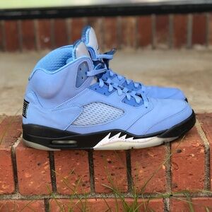 Air Jordan Retro 5 UNC University Blue Size 11.5